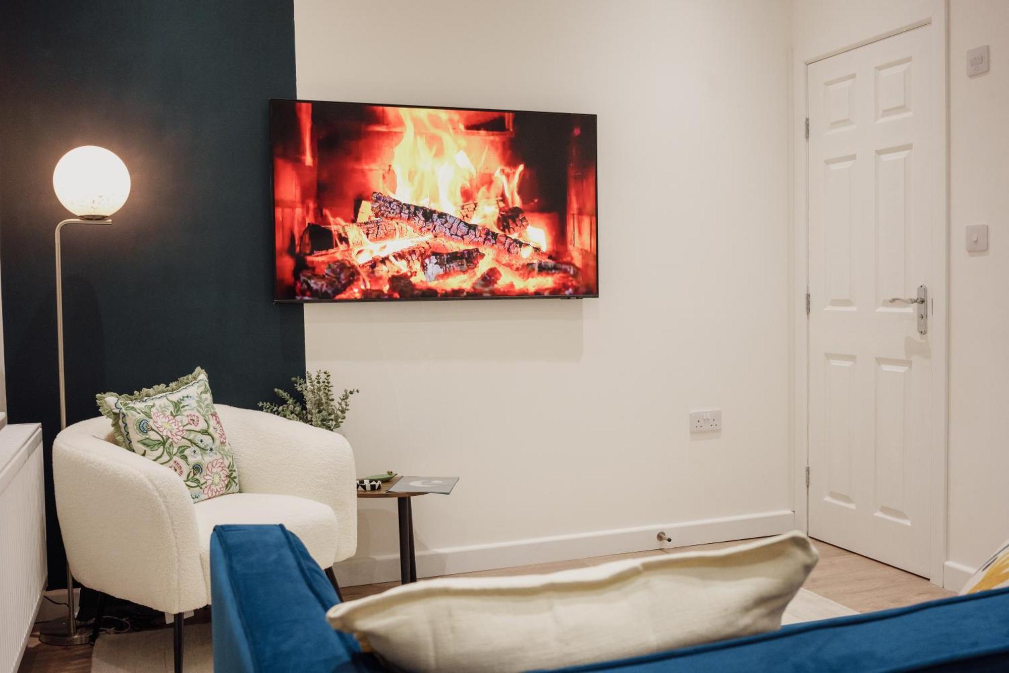 Ferienhaus Citycharmms- Entire Near Etihad Stadium *